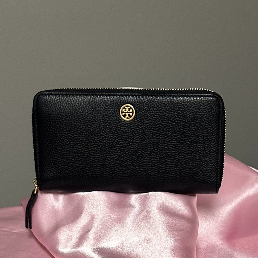 Walker Zip Continental Wallet